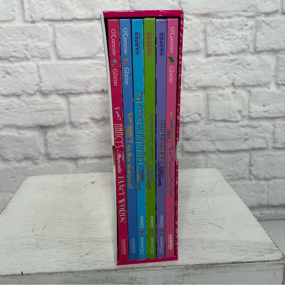 Fancy Nancy Set of 6 Books - Picture 8 of 14